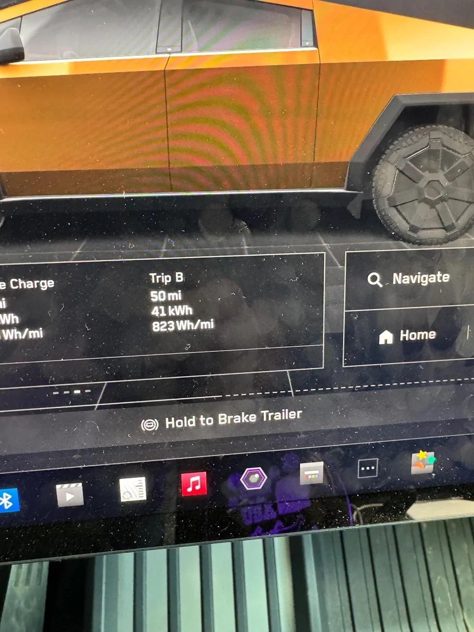 Tesla Cybertruck Towing 4 horse trailer - efficiency numbers IMG_0363