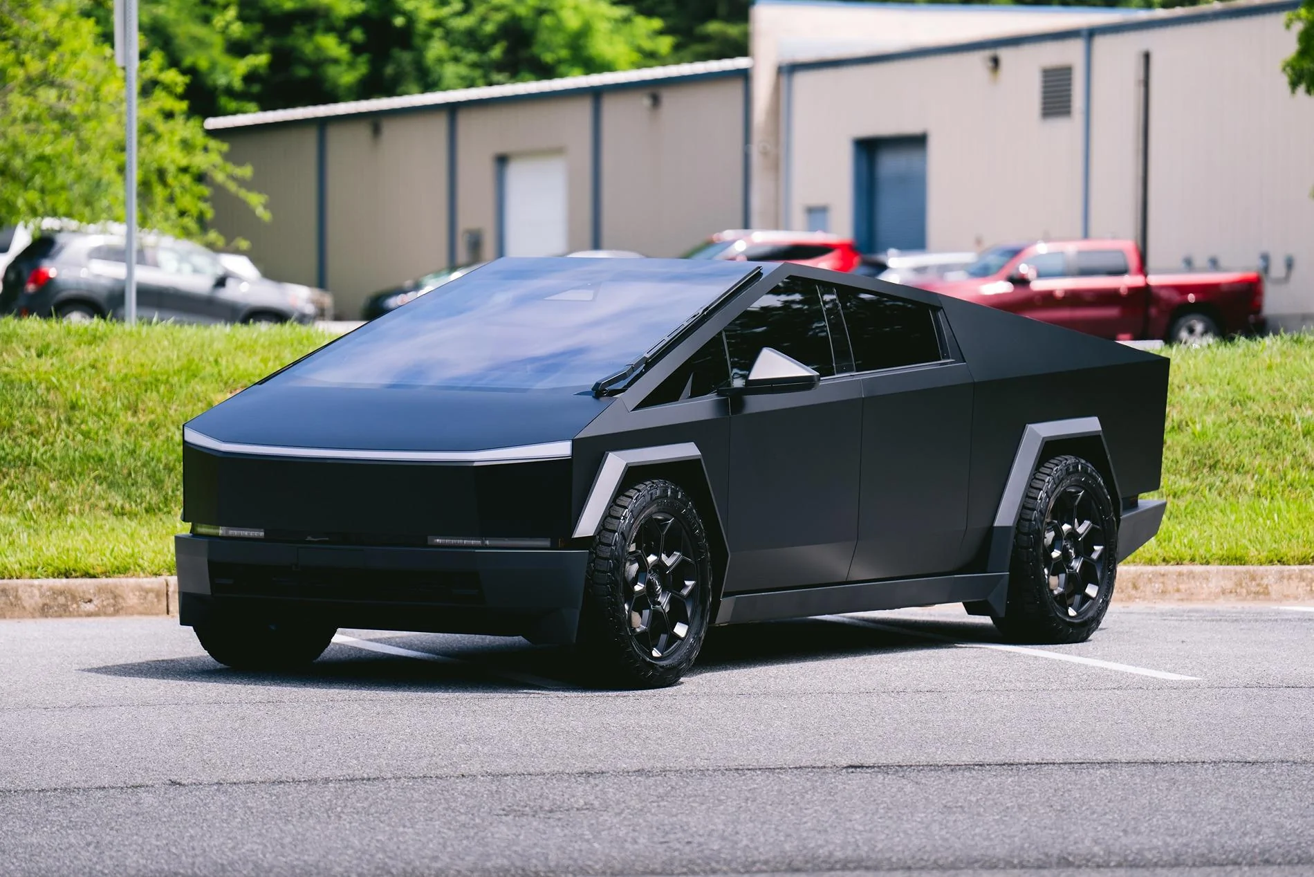 Tesla Cybertruck Black ppf (glossy or satin???) ds66-4 (1)