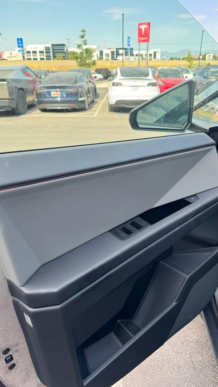 Tesla Cybertruck Black interior trim!! And protective wrap?! IMG_4689