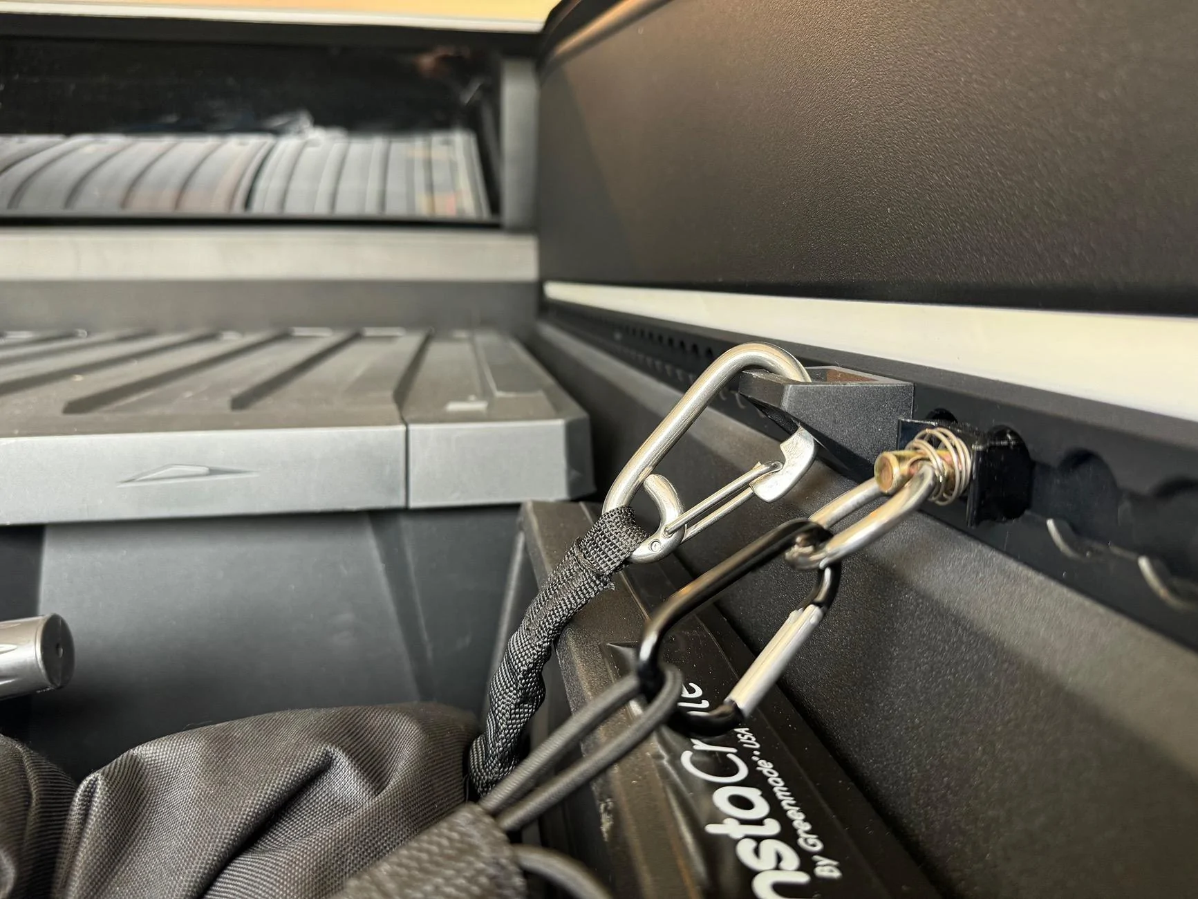 Tesla Cybertruck NEW Cybertruck Bed L-Track Molle Shelf Rack Deck Launched by T Sportline - IN STOCK IMG_3287
