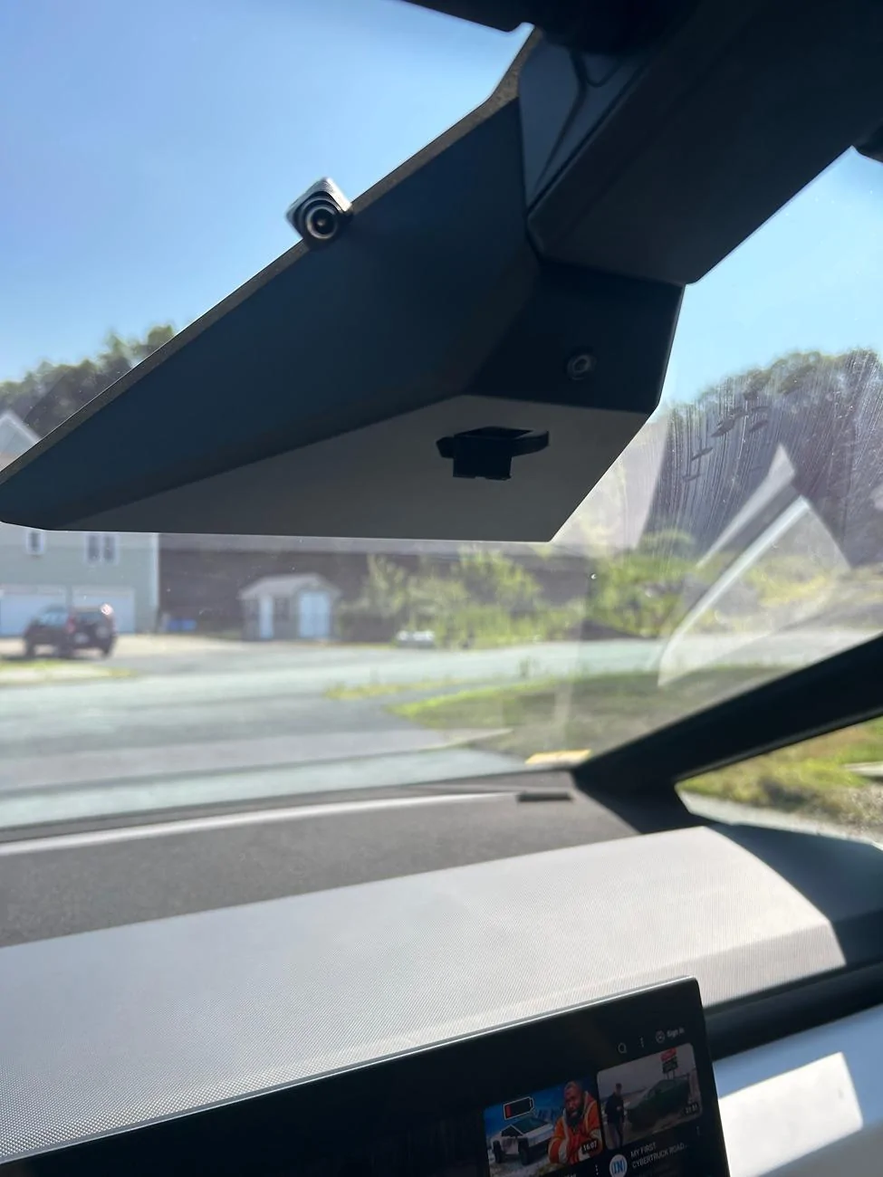 Tesla Cybertruck CarPlay Rearview Mirror - Power Tap IMG_1140