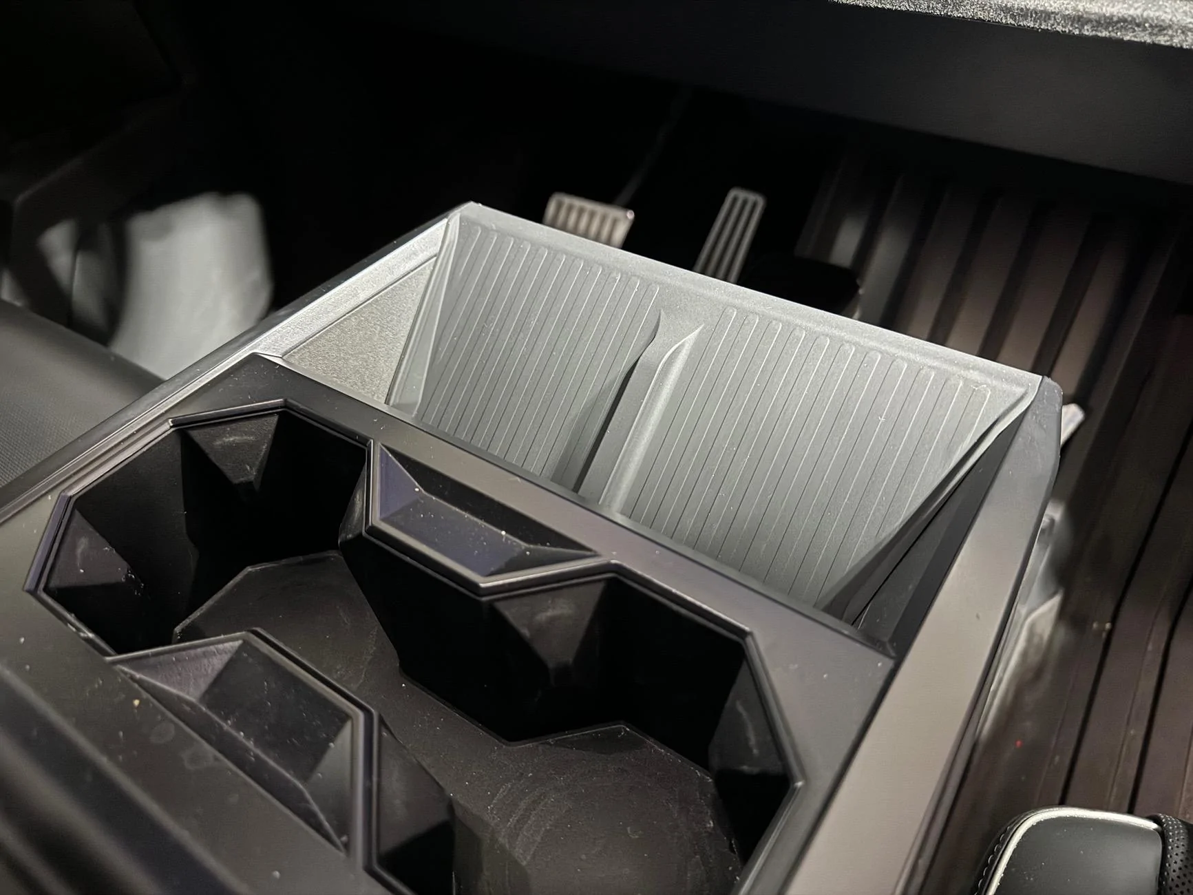 Tesla Cybertruck Installed the Phone Charger Silicone Mat, Cup Holder Organizer and Cyber Trashcan (by BestEVMod / EVVida) IMG_6875