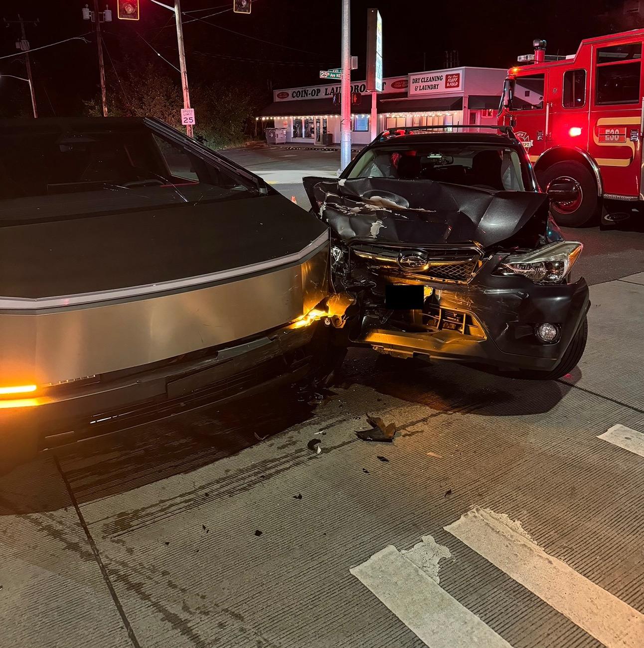 Tesla Cybertruck [Video added] Cybertruck gave its life for us in collision with Ford Explorer IMG_9967