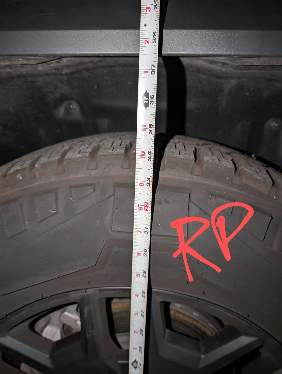 Tesla Cybertruck Tilted / lopsided rear end suspension (passenger side is 3/4" taller & higher than the driver side) 1000008801