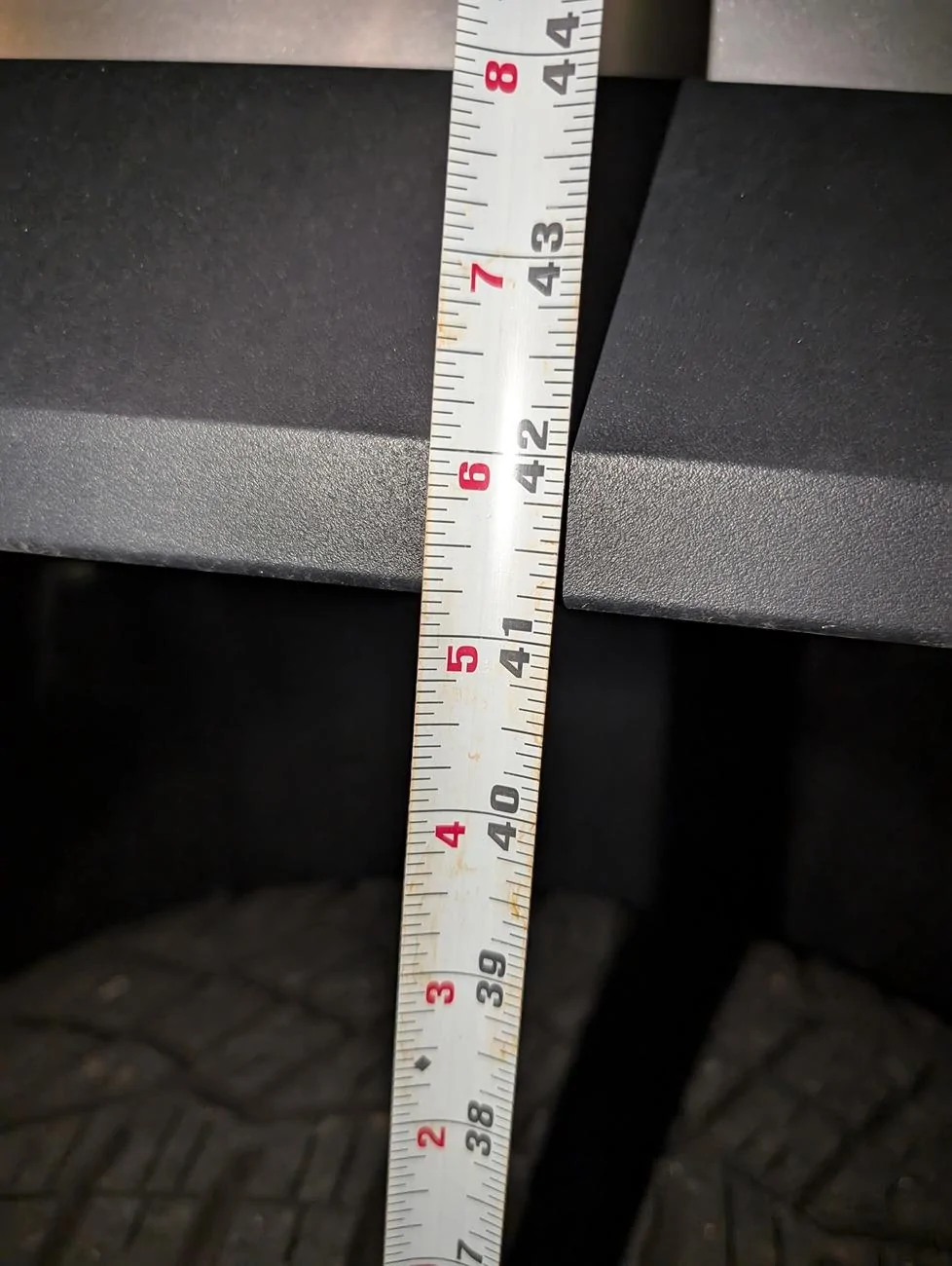 Tesla Cybertruck Tilted / lopsided rear end suspension (passenger side is 3/4" taller & higher than the driver side) 1000008804