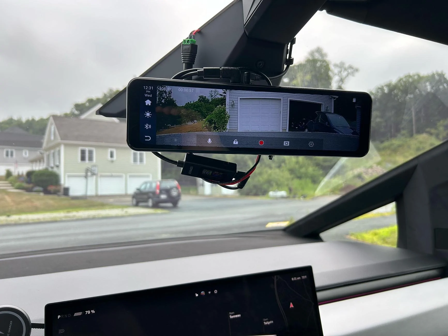 Tesla Cybertruck CarPlay Rearview Mirror - Power Tap image2