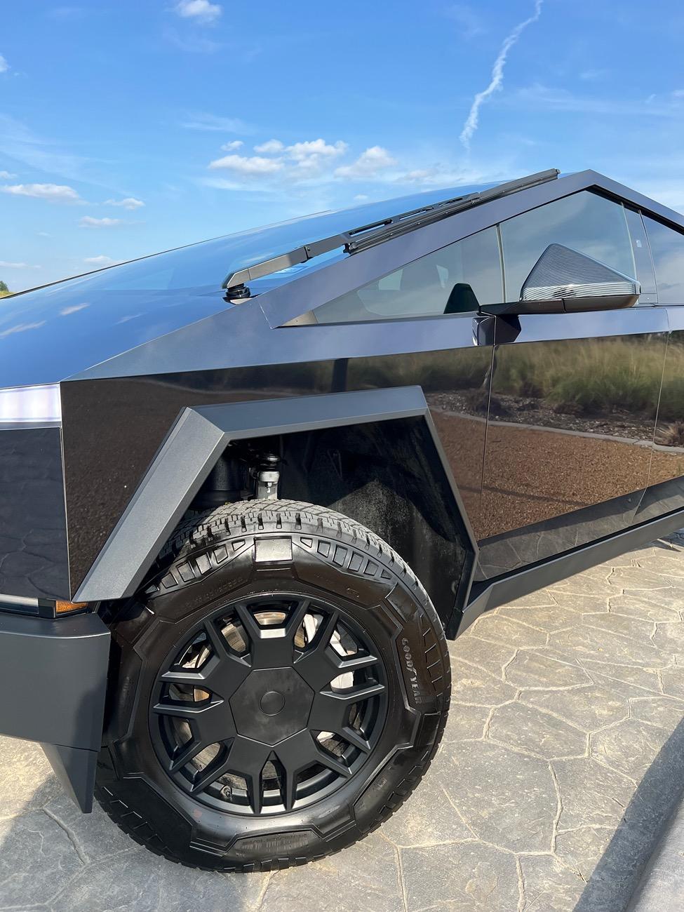 Tesla Cybertruck Flexishield PPF Midnight Black to Blue color flip IMG_9813