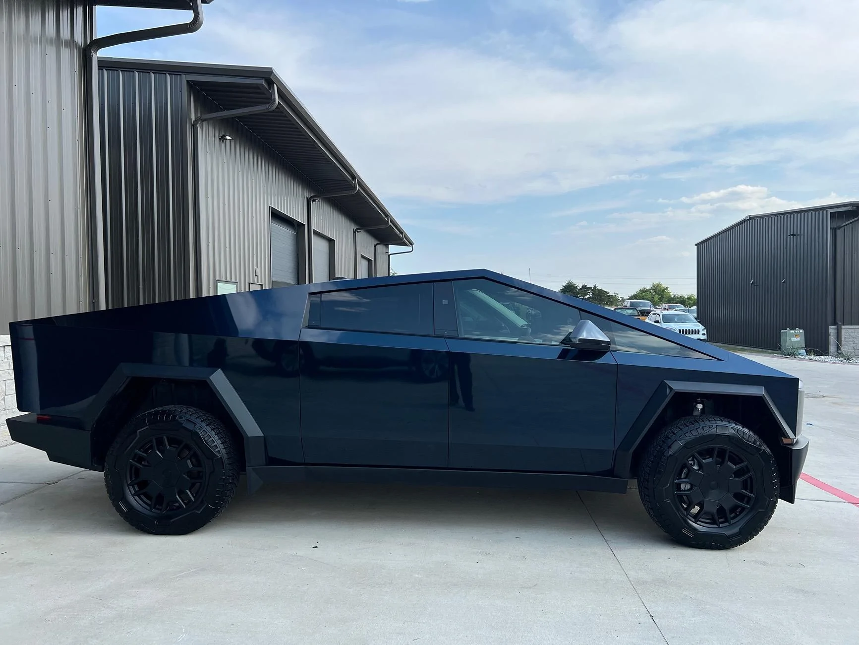 Tesla Cybertruck Flexishield PPF Midnight Black to Blue color flip IMG_9753
