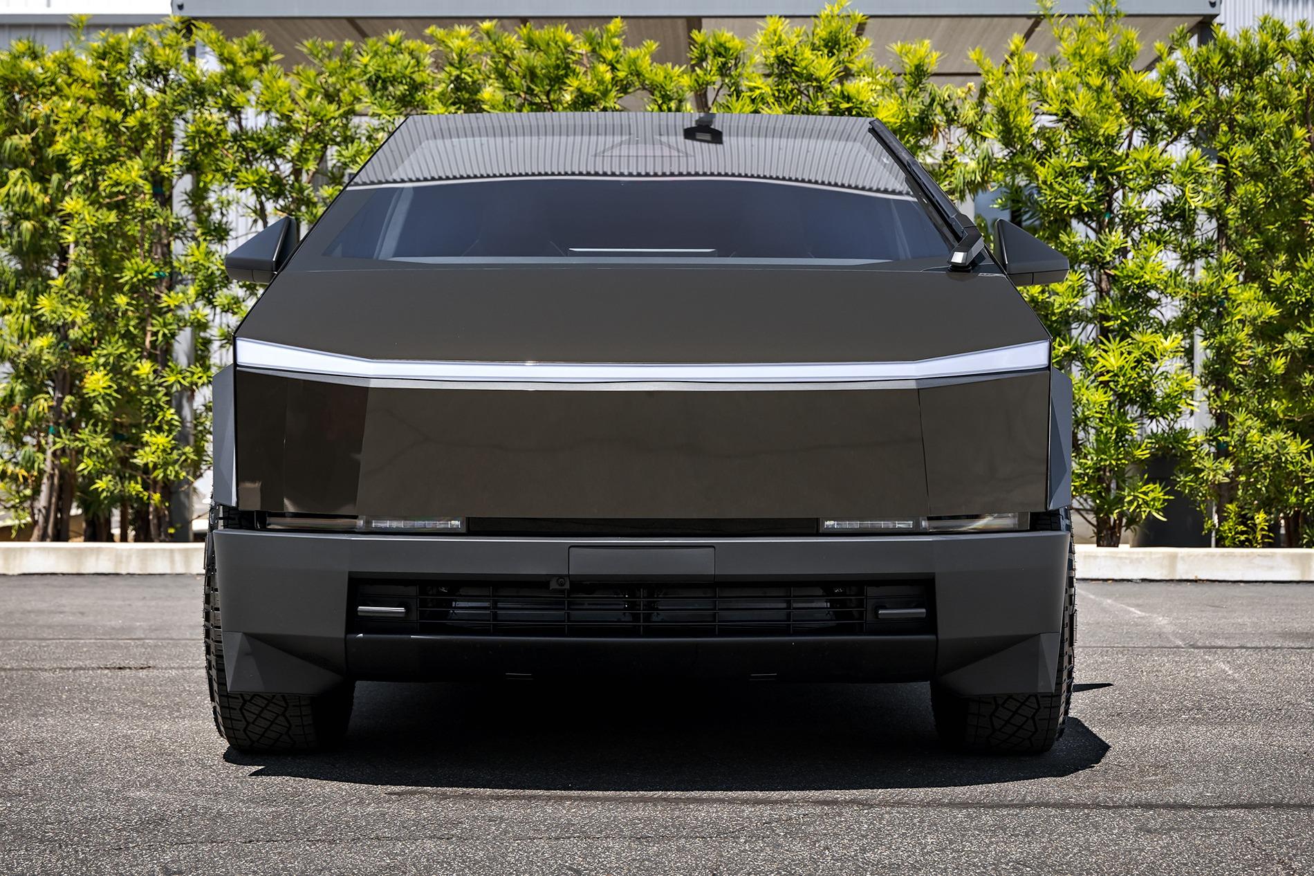 Tesla Cybertruck Platinum Pure PPF Cybertruck by UP (Yes, Another one!) BPAS Albert Mesa Tesla Cybertruck 1920px web  (12)