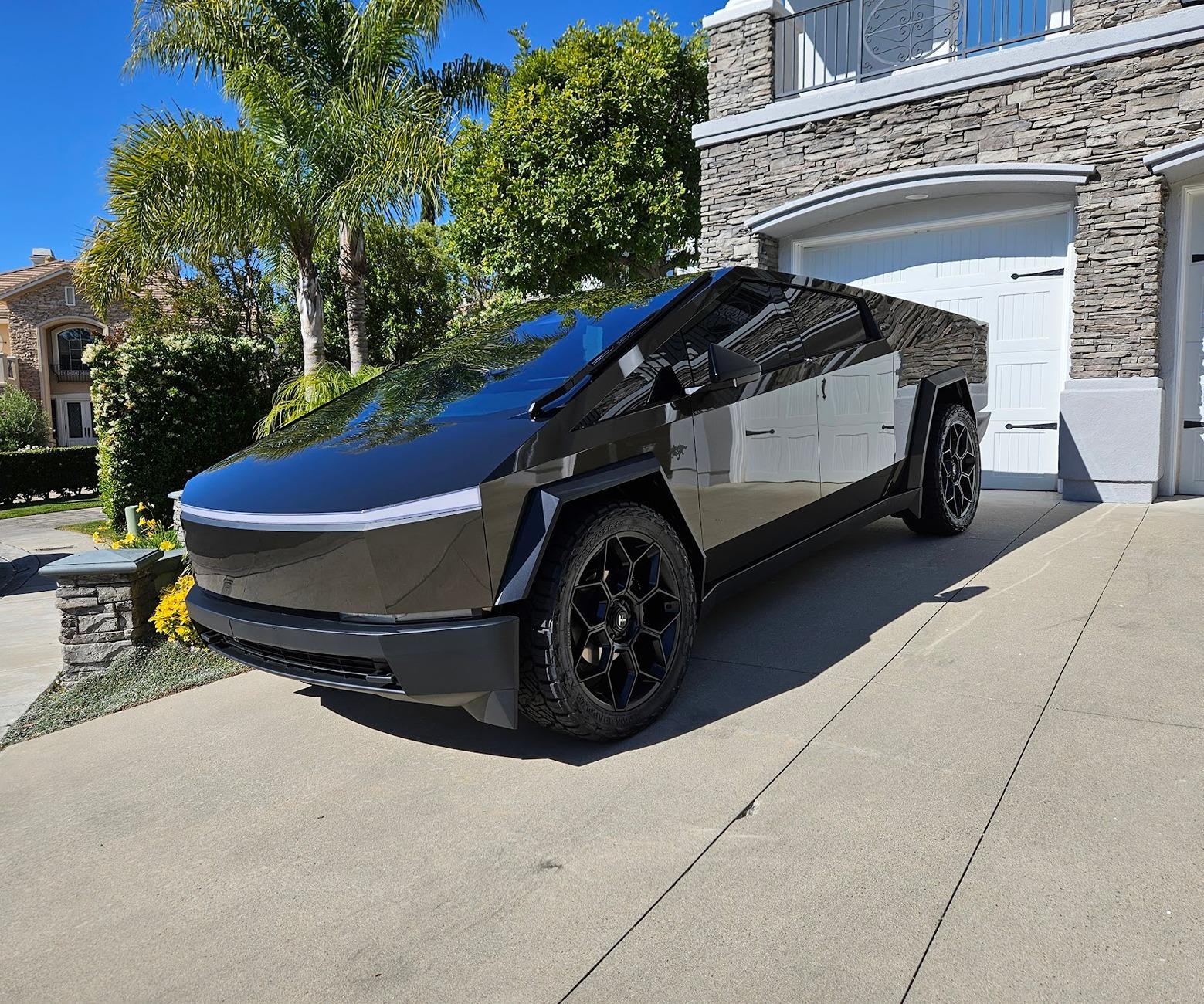 Tesla Cybertruck Platinum Pure PPF Cybertruck by UP (Yes, Another one!) 20240608_165227