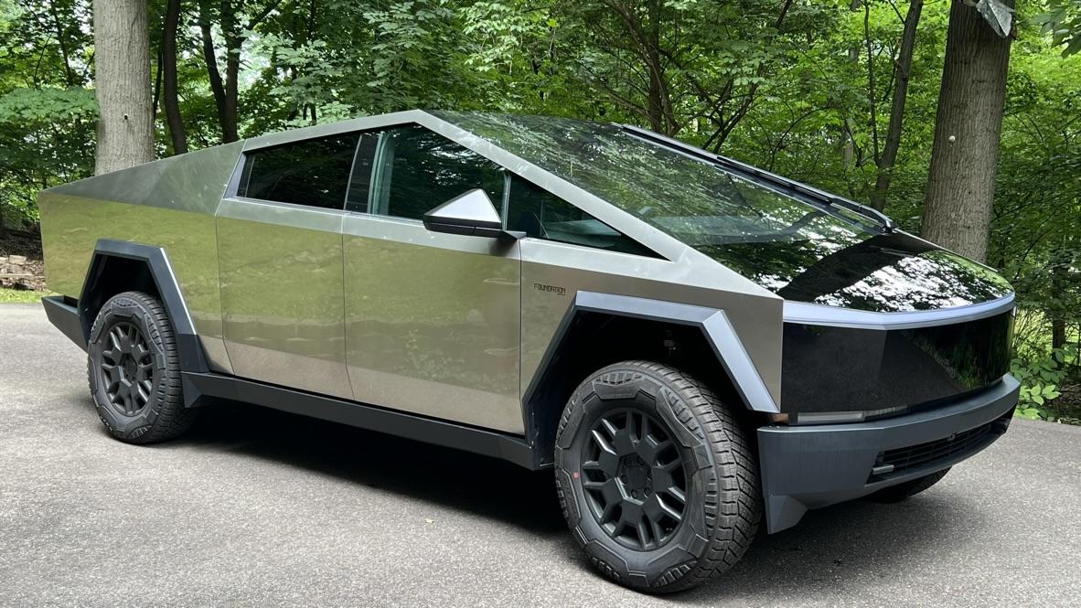 Tesla Cybertruck DIY PPF in Deep Gloss Black + 30% tint on DRL LED + Cyberbeast graffiti on tailgate under PPF ED2DDE62-74D4-449E-A8D4-F11A33513ADD_1_105_c