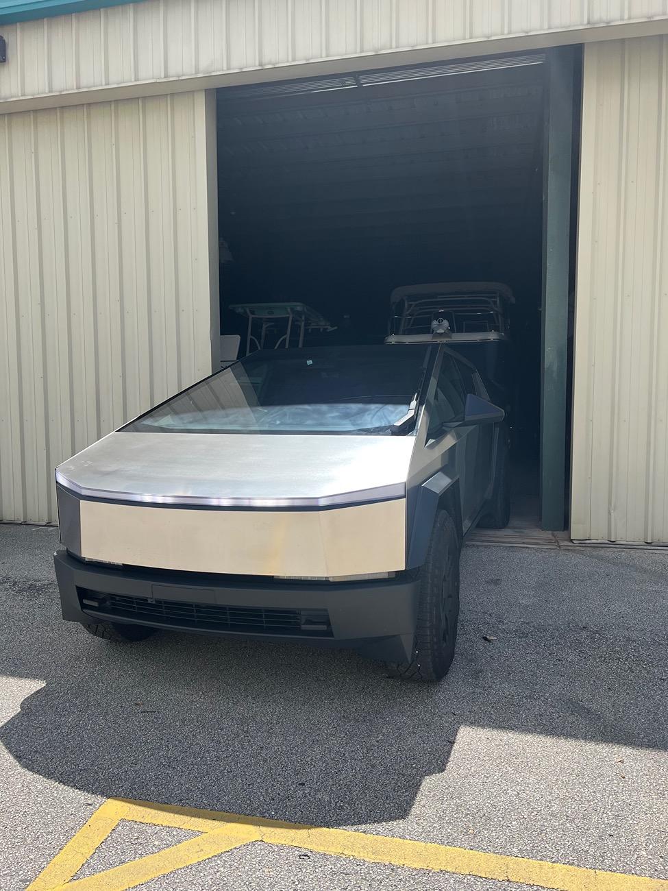 Tesla Cybertruck Great First Towing Experience ~9000 lbs (Boat + Trailer) IMG_0885