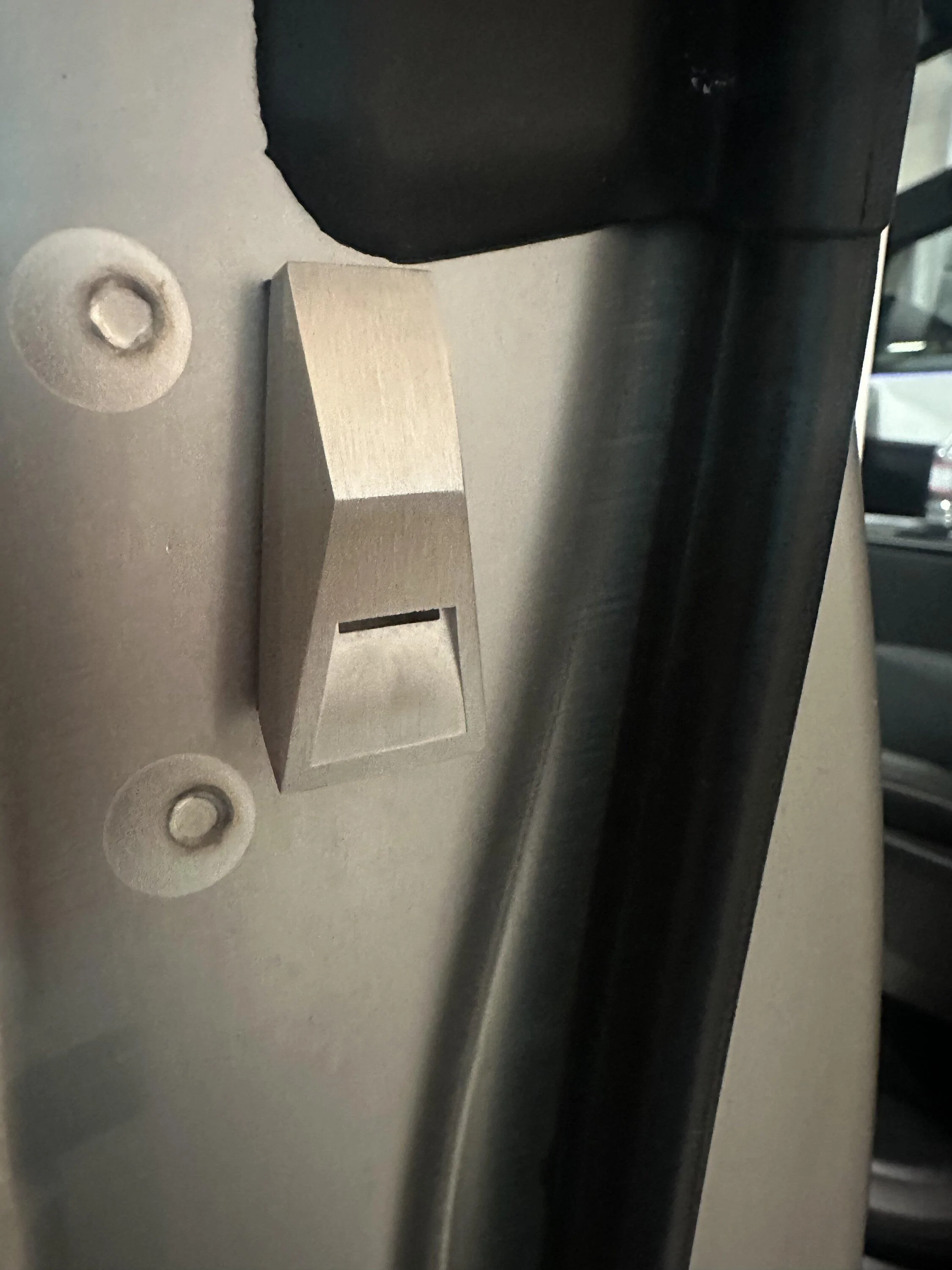 Tesla Cybertruck Cybertruck cyberwhistle door handles IMG_3549