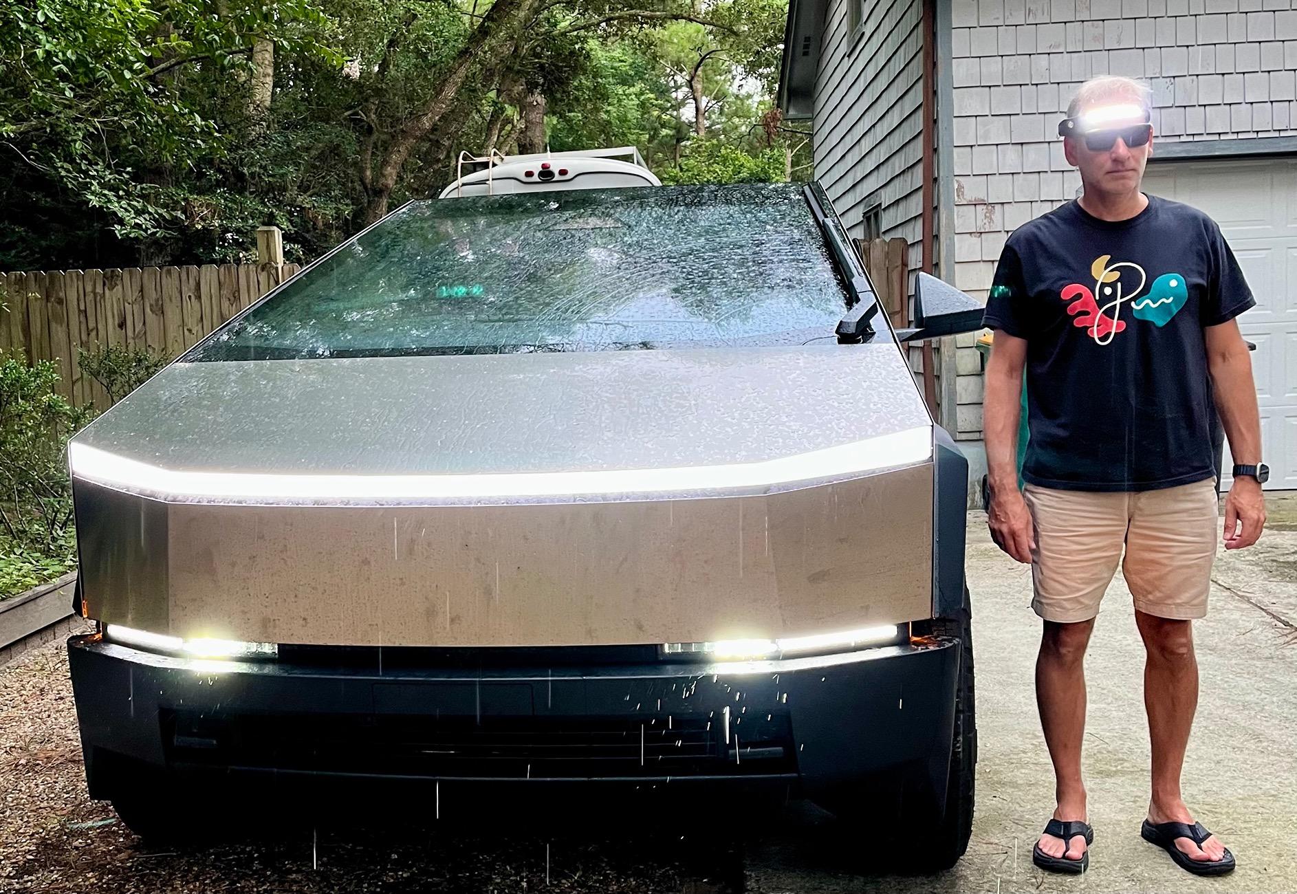 Tesla Cybertruck Daily random Cybertruck photos thread - Post Yours! 📸 🤳 IMG_0096