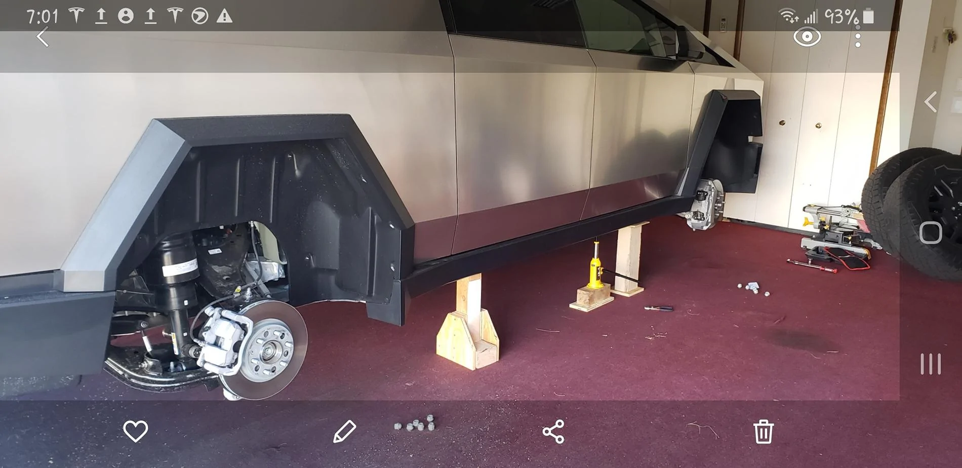 Tesla Cybertruck I need a JACK Screenshot_20240320-190102_Gallery