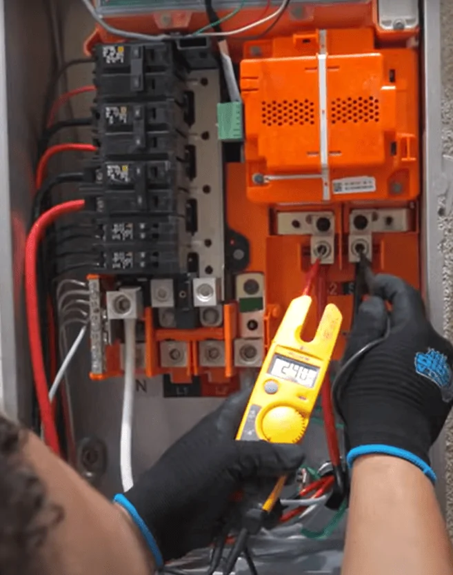 Tesla Cybertruck Powershare + Tesla Solar + Backup Switch? 1722452072089-o