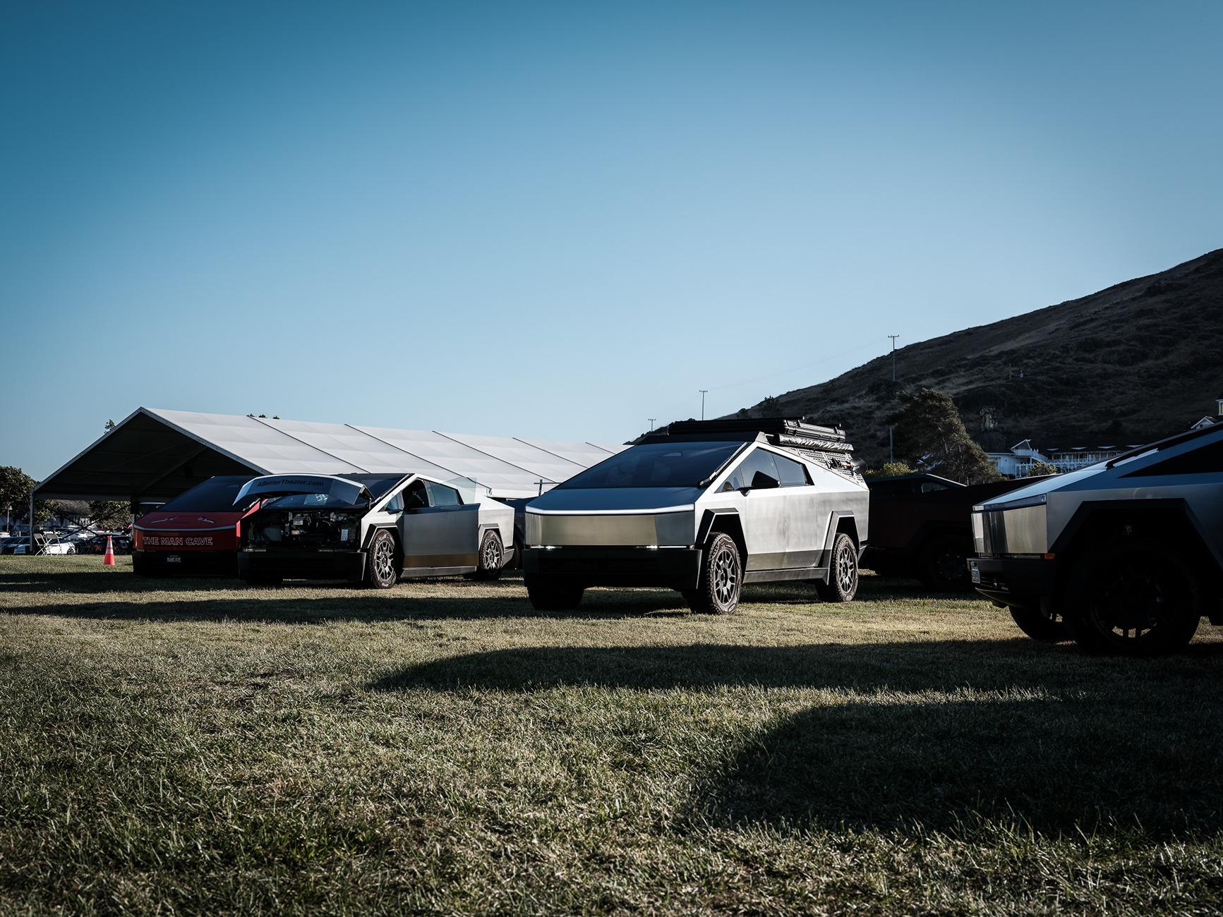 Tesla Cybertruck Introducing the UranusWander V0.1.0 Overlanding Kit -- w/ bed rack, roof top tent RTT, and side awning DSCF0250