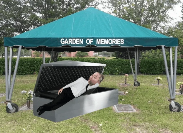 Tesla Cybertruck Cyber Casket Coffin ("Hypercasket")! ⚰️ 1722610062023-ol
