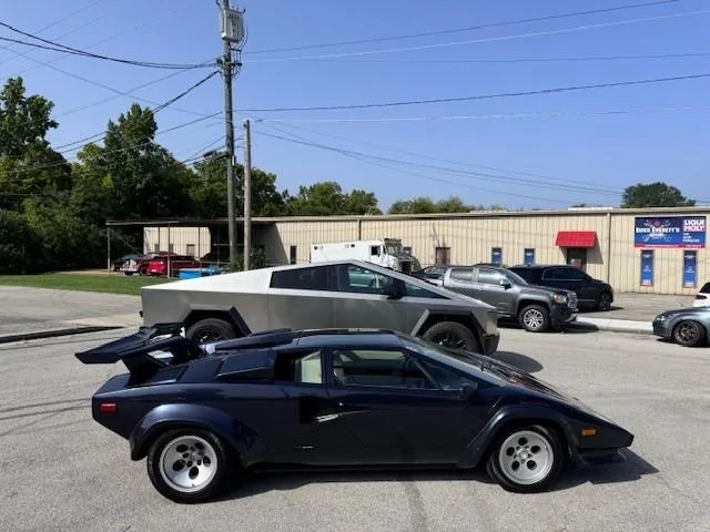 Tesla Cybertruck Cybertruck + Lamborghini Countach (Inspiration for CT) ct3
