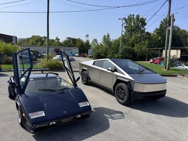 Tesla Cybertruck Cybertruck + Lamborghini Countach (Inspiration for CT) ct2