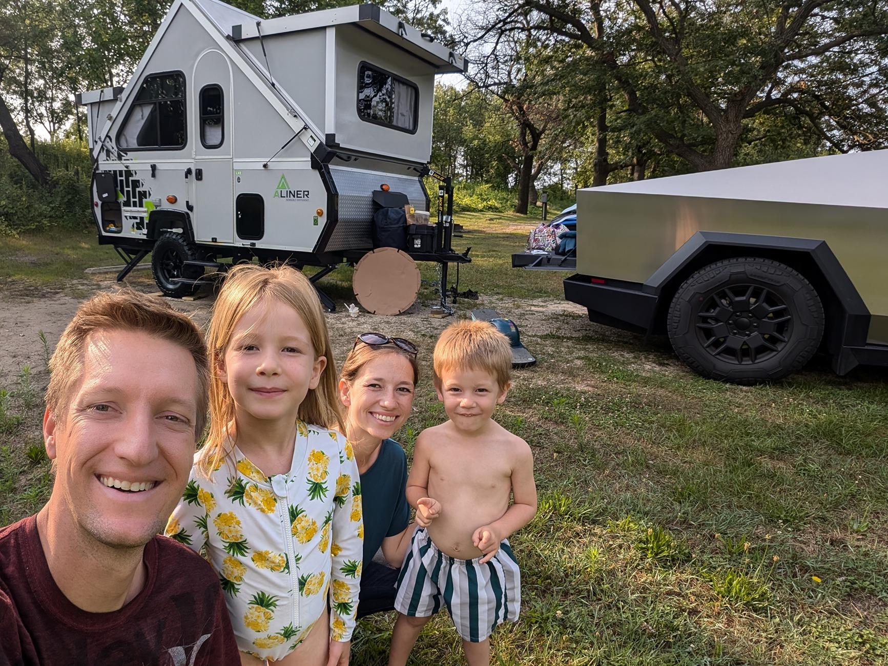 Tesla Cybertruck 🦾 Cybertruck doing truck stuff!  Post your photos! 2024-07-22 08.08.06