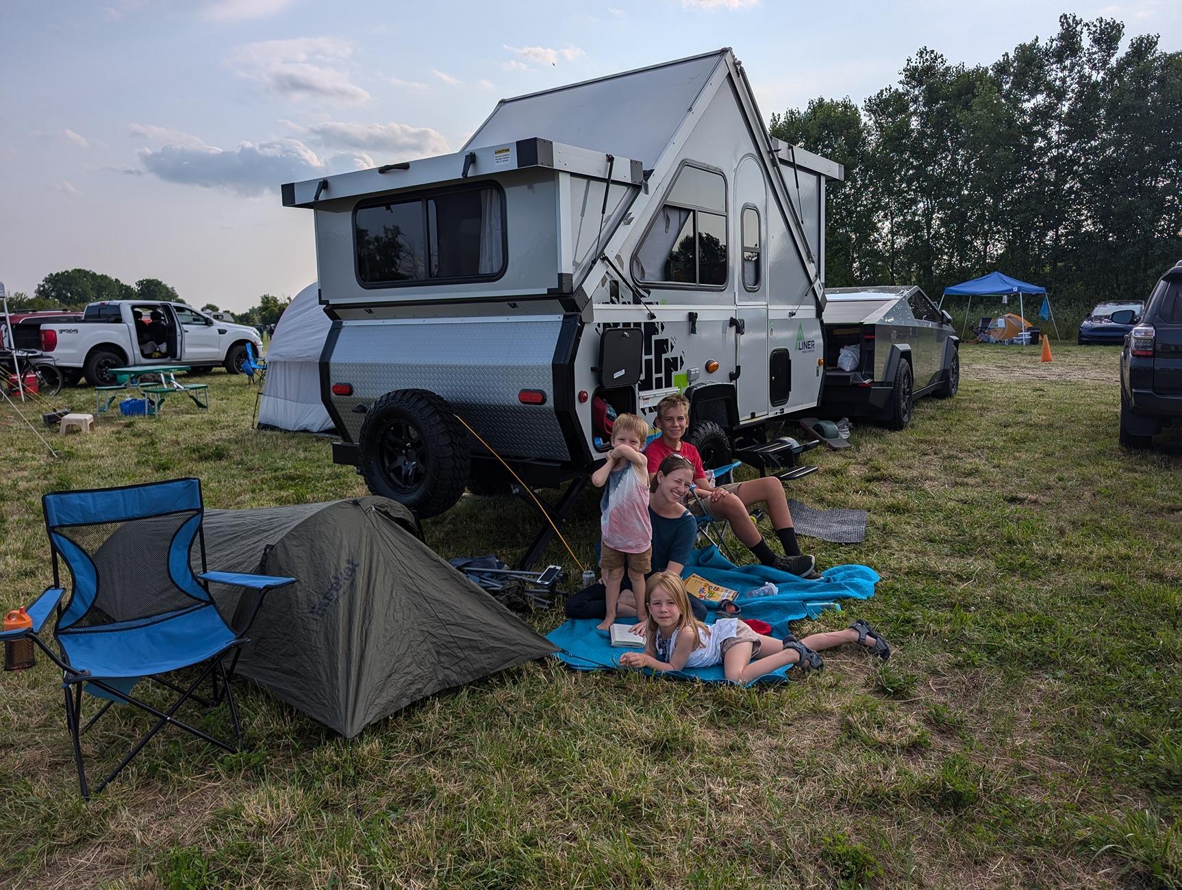 Tesla Cybertruck Daily random Cybertruck photos thread - Post Yours! 📸 🤳 2024-07-22 17.59.48