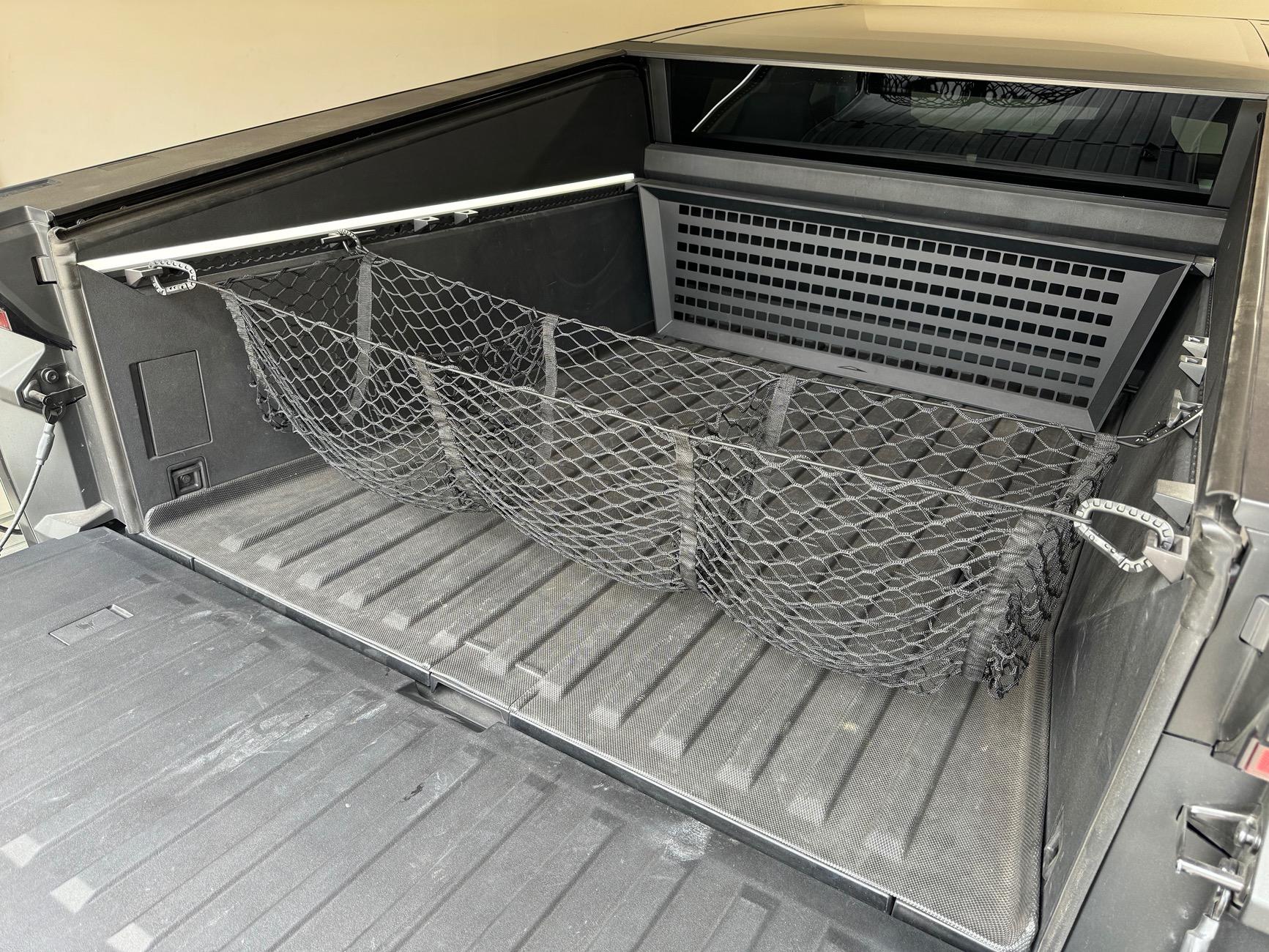 Tesla Cybertruck Installed the 3 Pocket Bed Net from BestEVmod IMG_7002