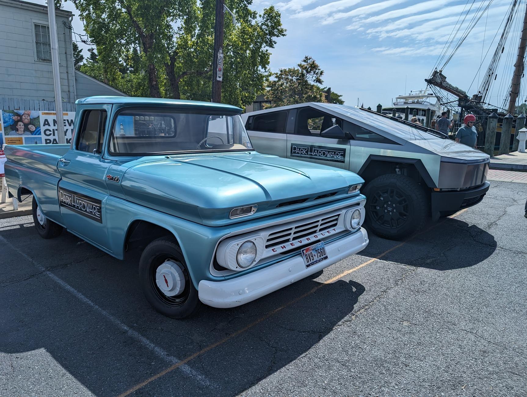 Tesla Cybertruck Old meets New 1000003146