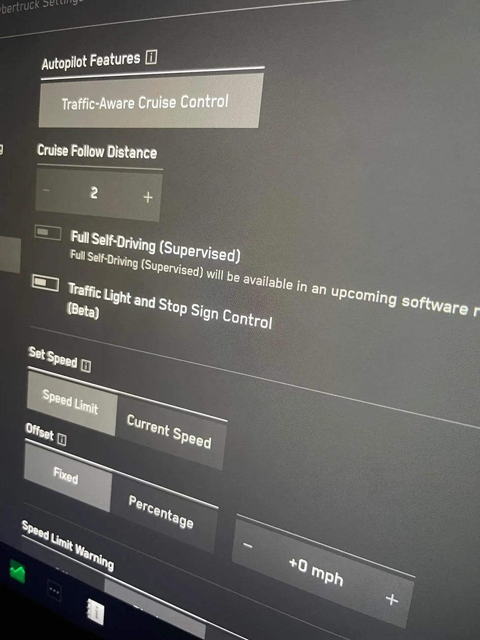 Tesla Cybertruck New Autopilot error showed up (APP_w348) IMG_6952