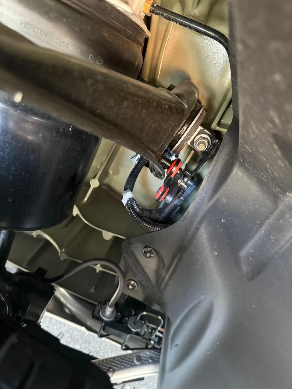 Tesla Cybertruck CybertruckCo Lift Rod Kit - Front Install Only Result IMG_0360