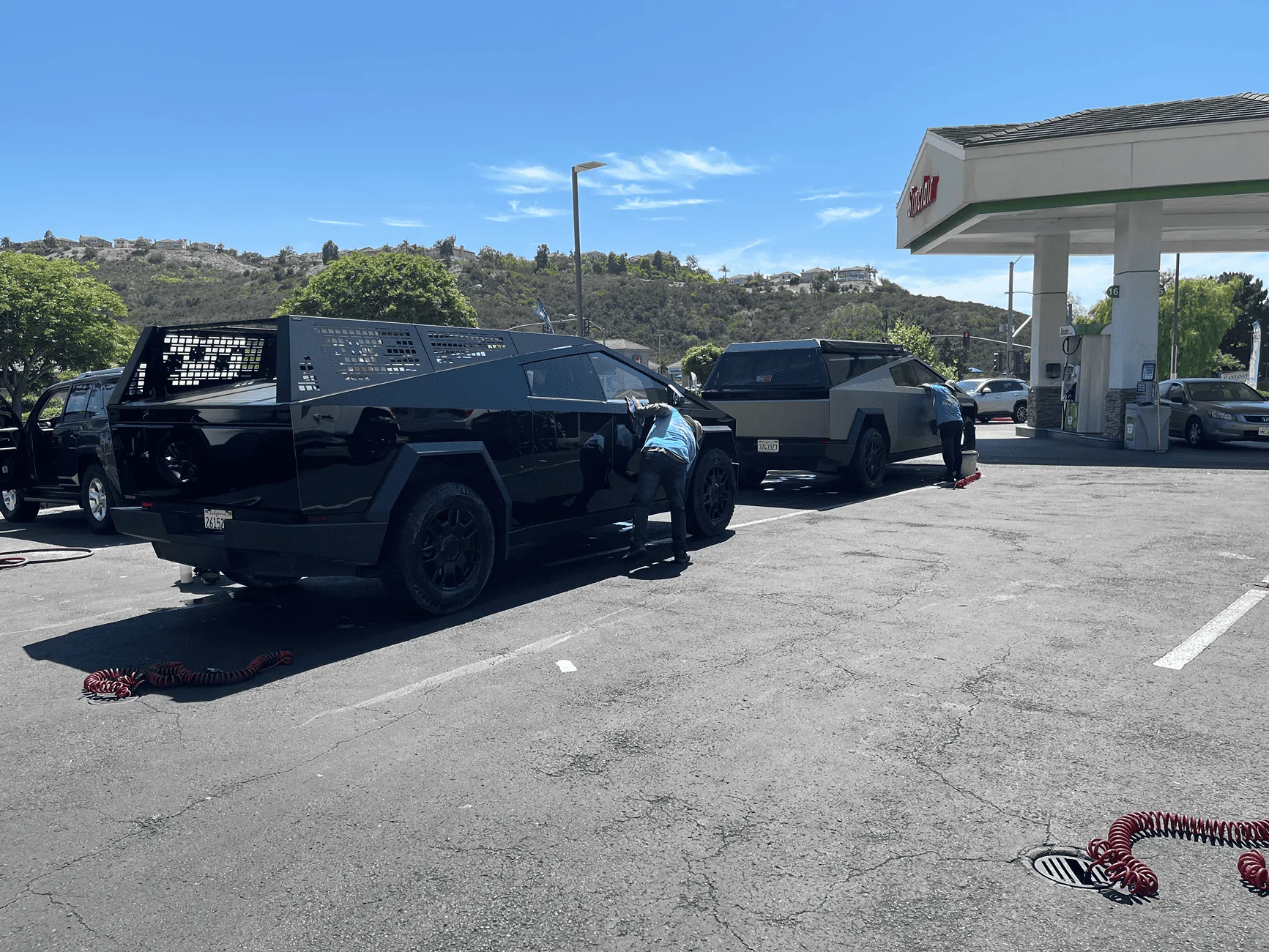Tesla Cybertruck Molle Bed Rack Cage Spotted tempImage6TRuh7