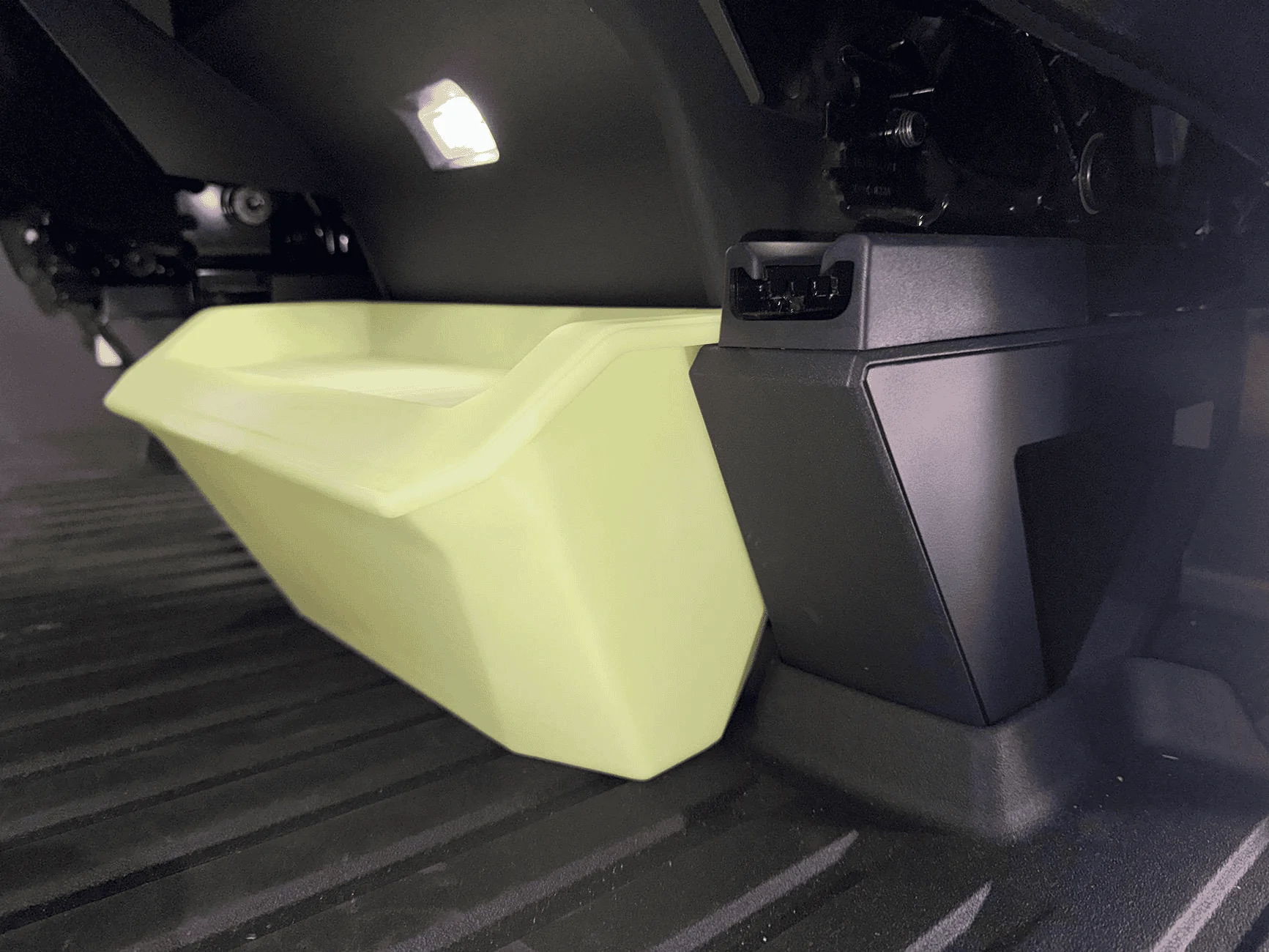 Tesla Cybertruck Unveiling Soon: Rear Center Console Storage Box Innovation! 1722930961493-fl