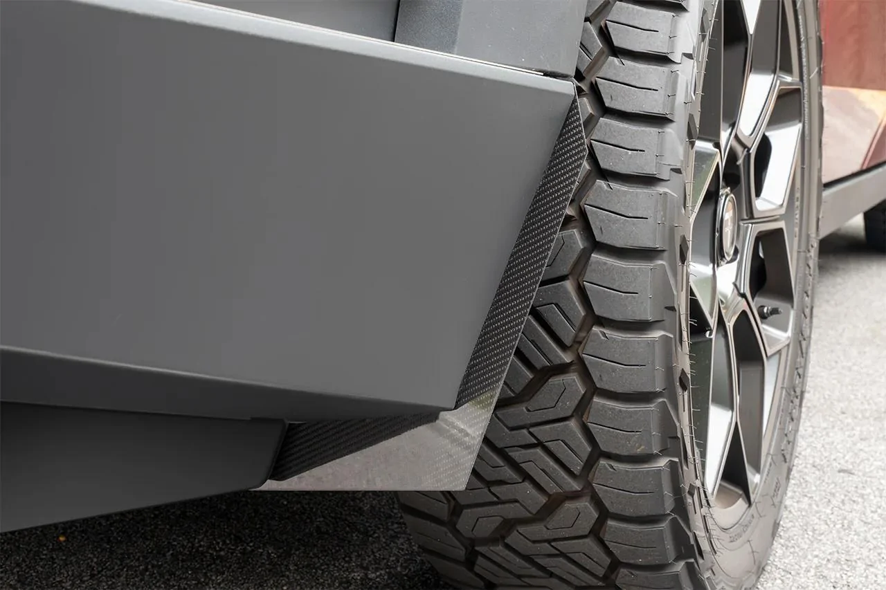 Tesla Cybertruck New Carbon Fiber Mud Flaps for Cybertruck - by T Sportline Cybertruck-Carbon-Fiber-Mud-Flaps-3_4000x.progressiv