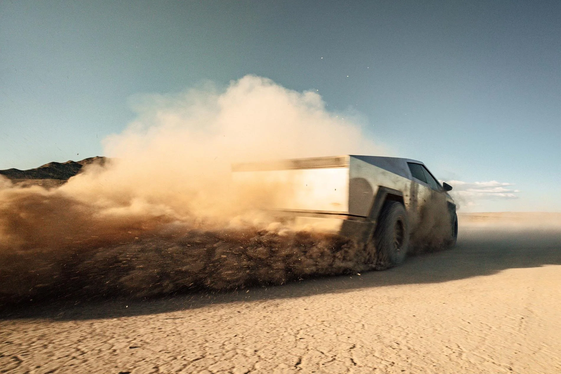 Tesla Cybertruck Photoshoot: Cybertruck Creates Dust Sand Storm (Wallpaper Worthy Images) GUTzHW3bEAASoIR