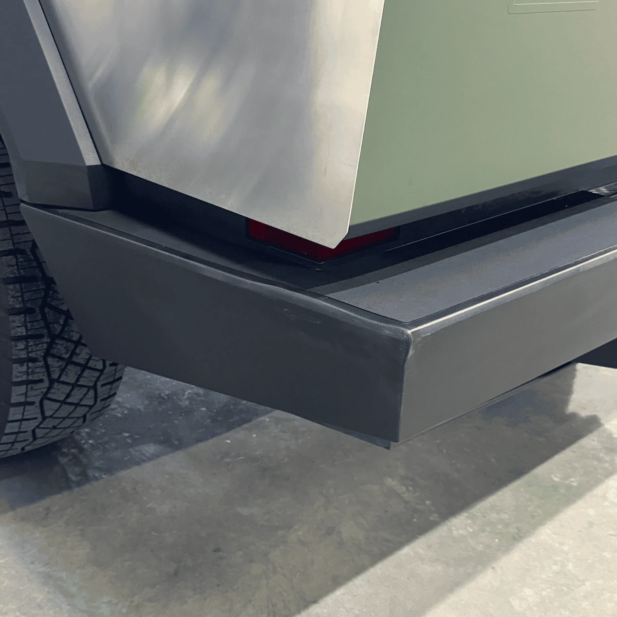 Tesla Cybertruck Front bumper hit in parking lot. Bumper replacement or repair? 1723042099081-77