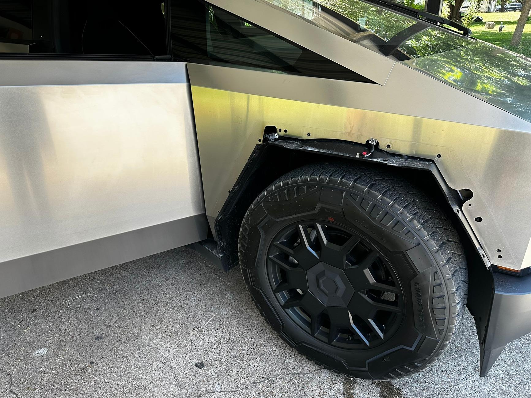 Tesla Cybertruck XPEL Stealth Clear PPF (TSportline) w/ CYBERTRUCKco side mirror delete kit IMG_5820.JPEG