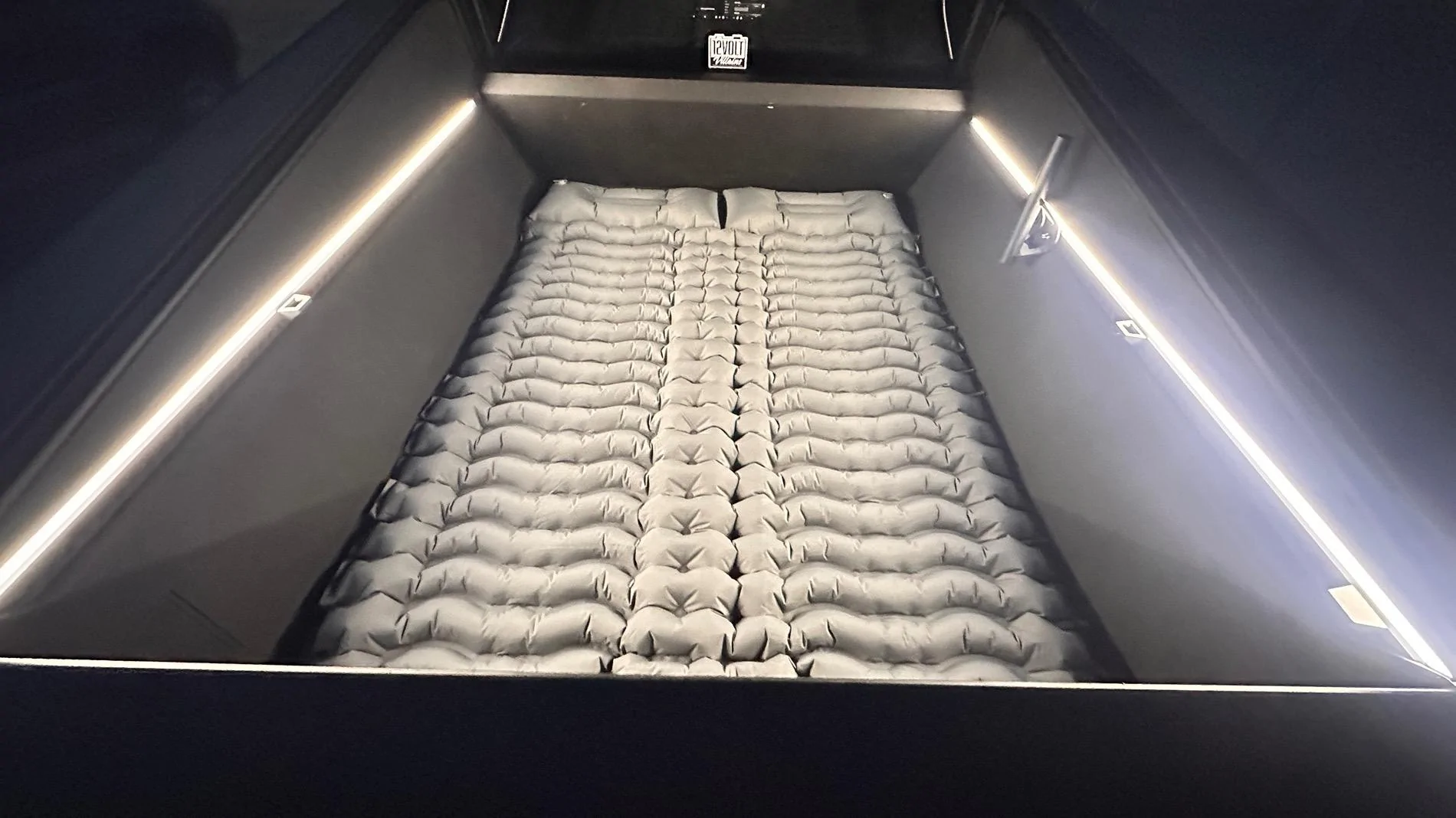 Tesla Cybertruck Cybertruck air mattress for bed - by BestEVMod IMG_4214