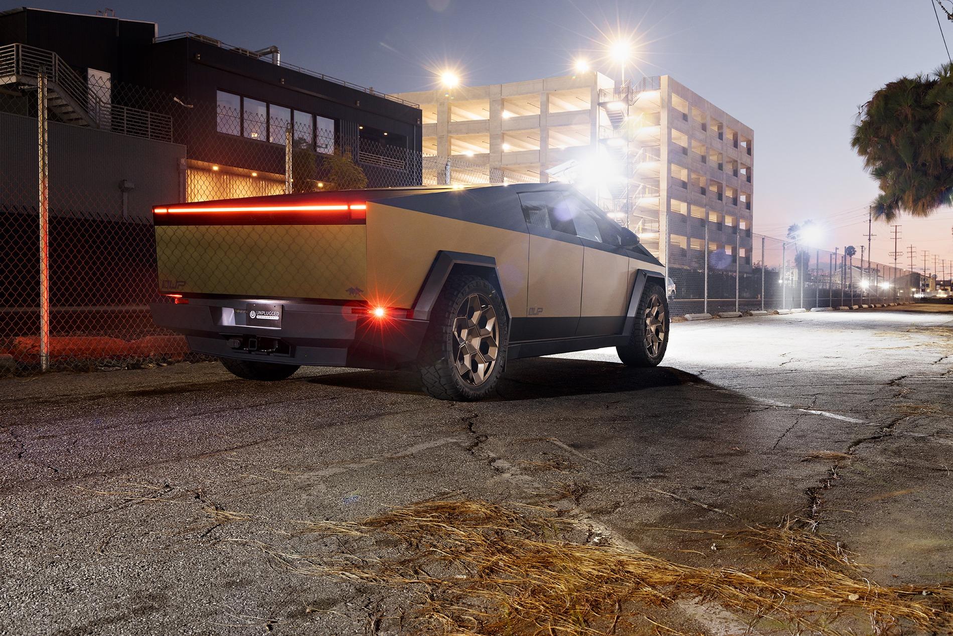 Tesla Cybertruck 24 inch wheels CYBRHEX Bronze Unplugged Performance 1920px image  (22).jpg
