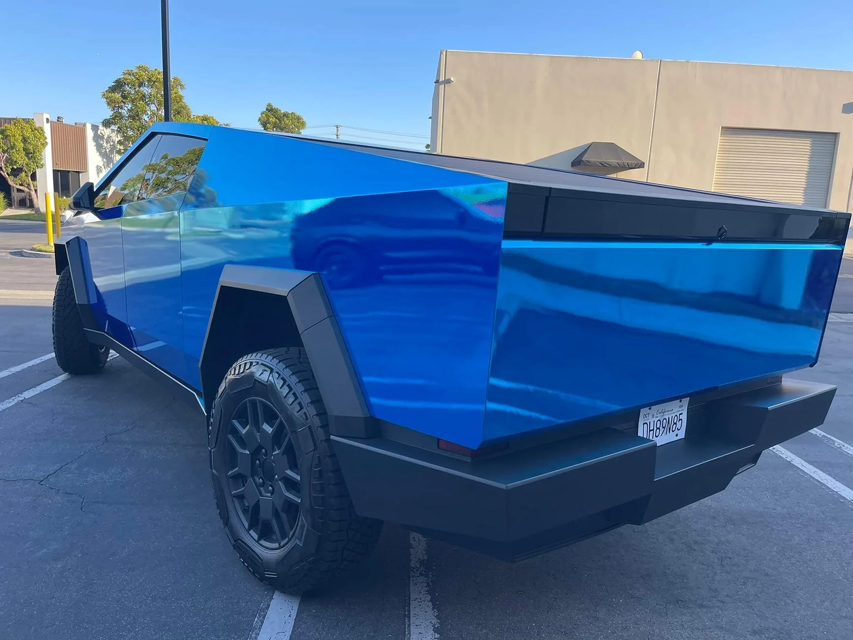 Tesla Cybertruck BLUE / BLURPLE / PURPLE Vinyl Wrap & PPF Cybertruck -- Photos & Videos 453859487_10221334015934562_7804457872169228804_n