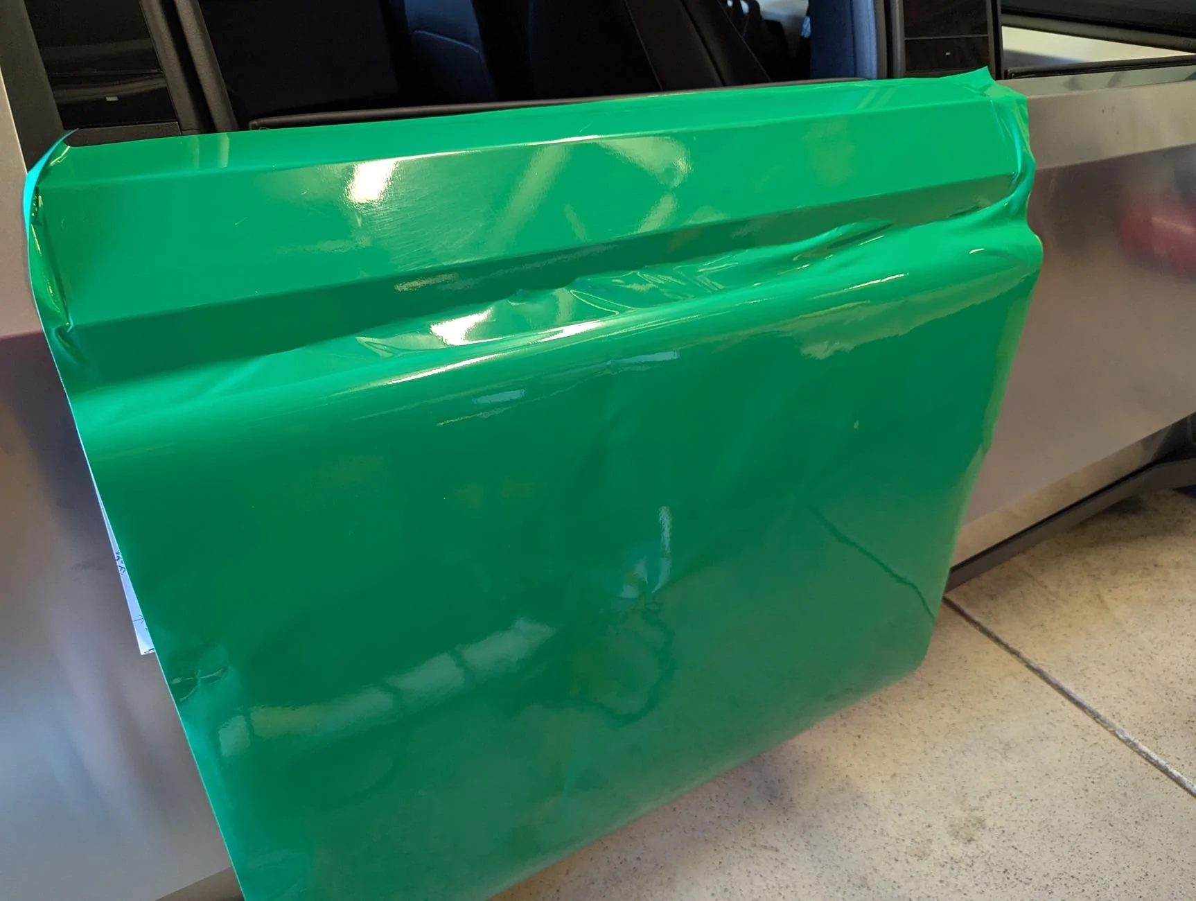 Tesla Cybertruck GREEN Vinyl Wrap & PPF Cybertruck -- Photos & Videos PXL_20240804_004200442