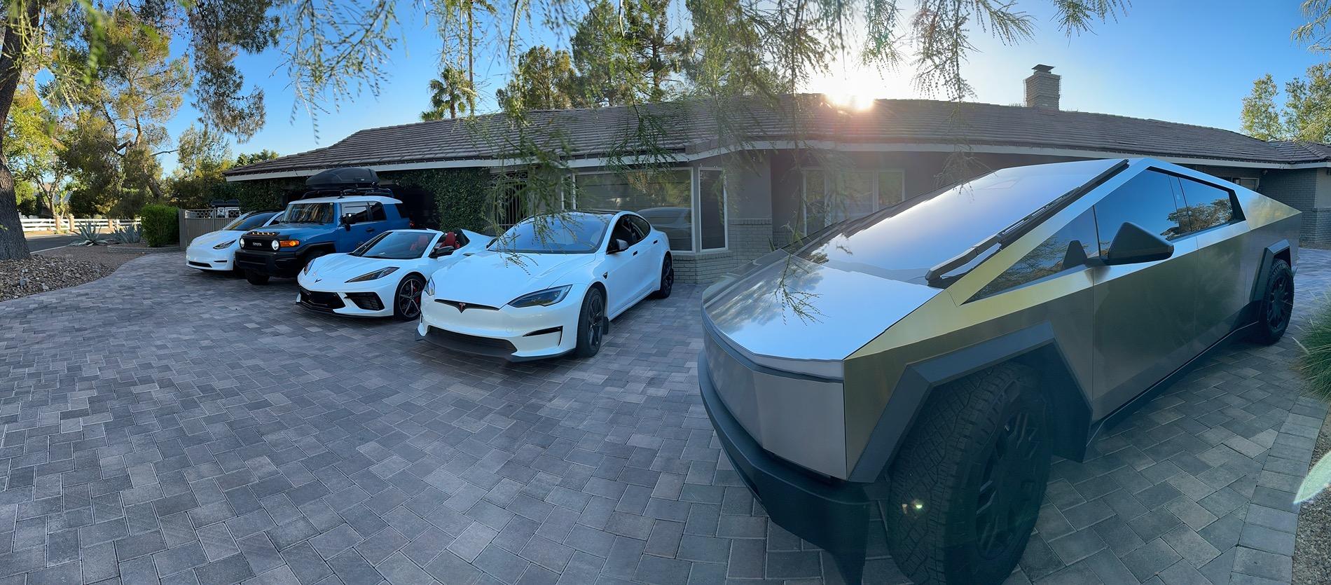 Tesla Cybertruck Daily random Cybertruck photos thread - Post Yours! 📸 🤳 IMG_8208
