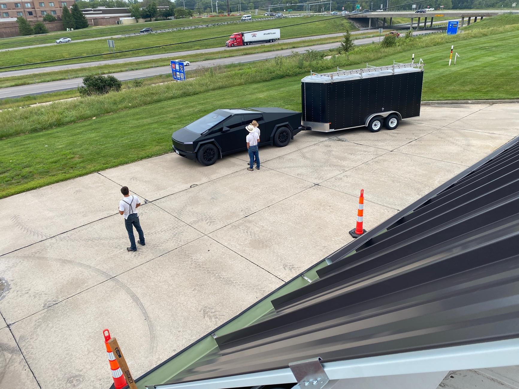 Tesla Cybertruck Daily random Cybertruck photos thread - Post Yours! 📸 🤳 IMG_8804