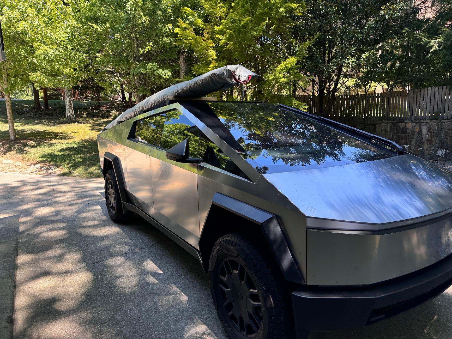 Tesla Cybertruck 🦾 Cybertruck doing truck stuff!  Post your photos! IMG_2248.JPG