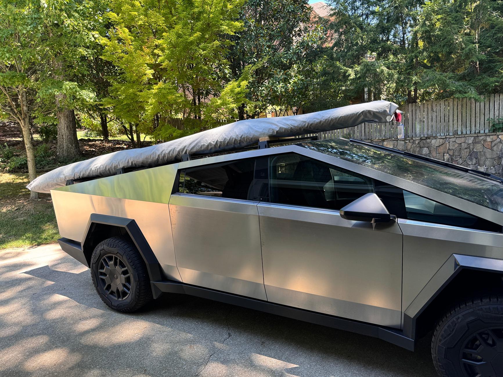 Tesla Cybertruck 🦾 Cybertruck doing truck stuff!  Post your photos! IMG_2245.JPG