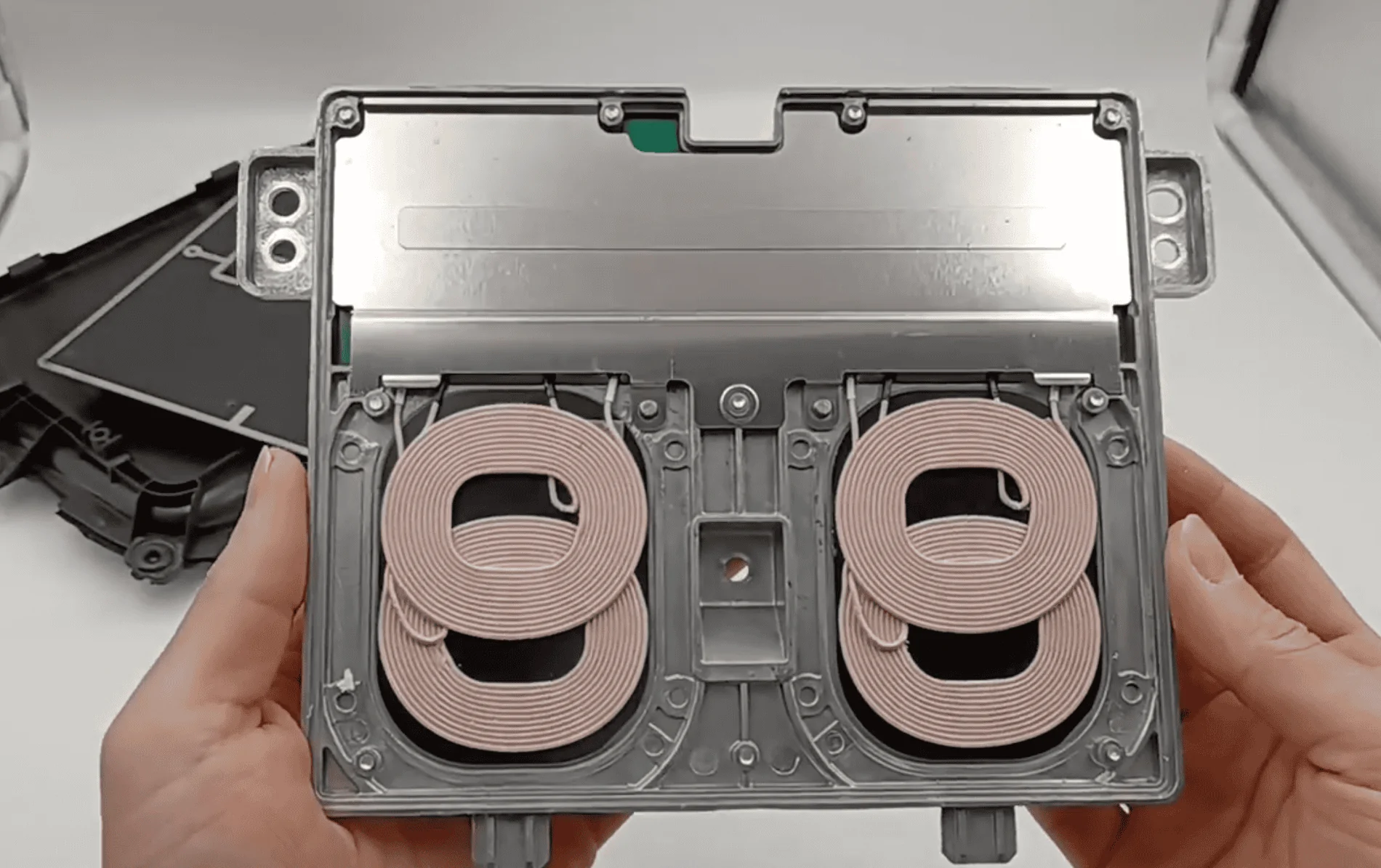 Tesla Cybertruck Iphone charging, overheating the phone, possible cause? Screenshot 2024-08-13 at 6.33.34 PM