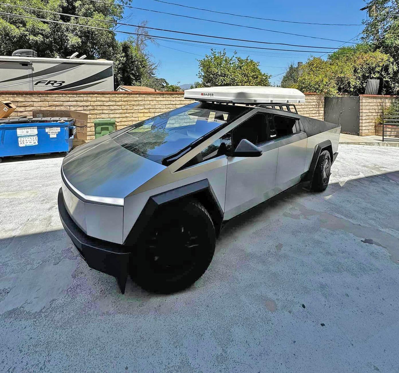 Tesla Cybertruck iKamper 2.0 Clamshell Rooftop Tent (RTT) + Mars Adventure Gear Roof Rack on Cybertruck iKamper 2.0 Clamshell Rooftop Tent (RTT) + Mars Adventure Gear Roof Rack on Cybertruck 6