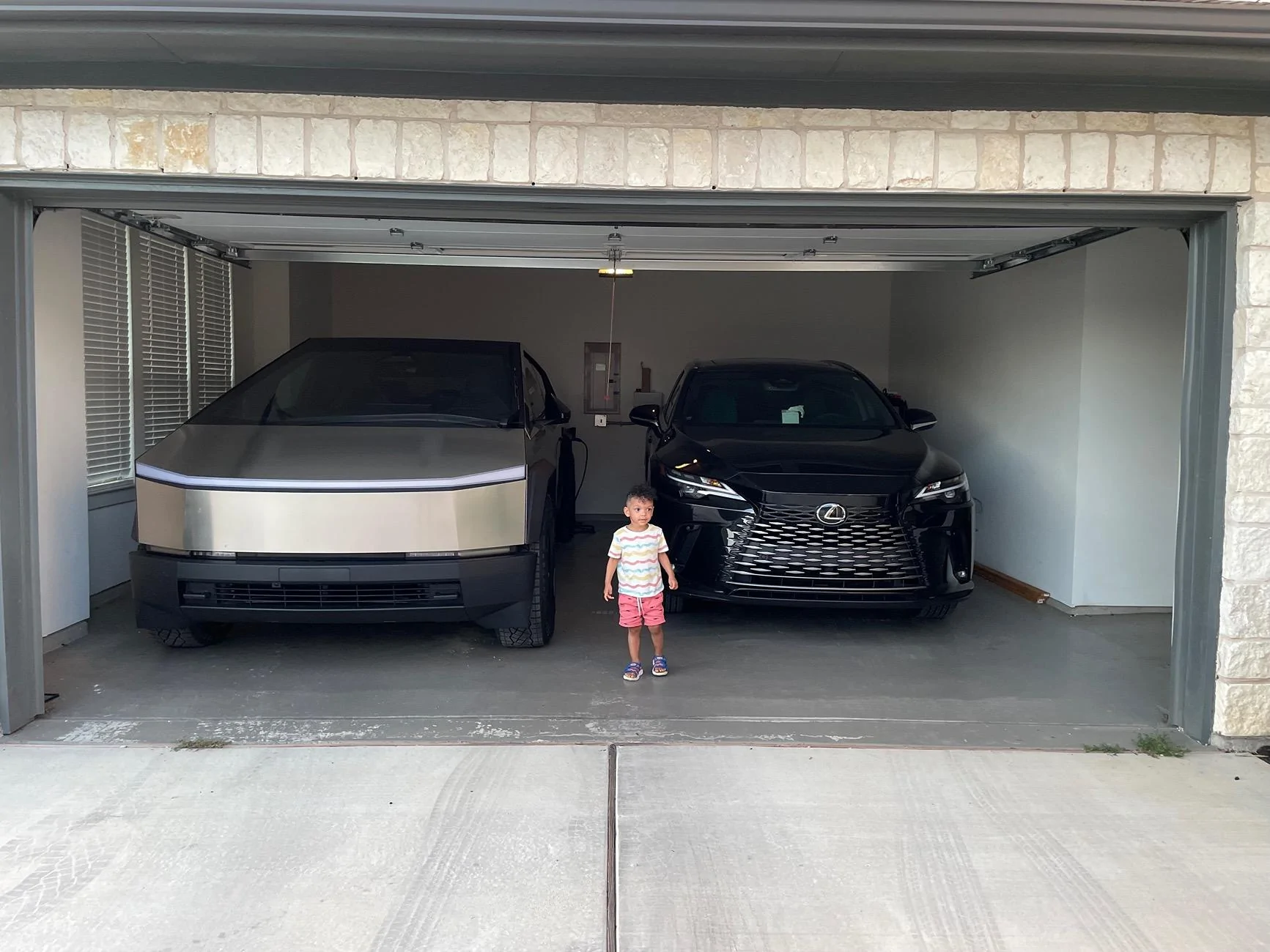 Tesla Cybertruck Cybertruck OWNERS List & Stats [Add Yours]! ✍🏻 IMG_7130