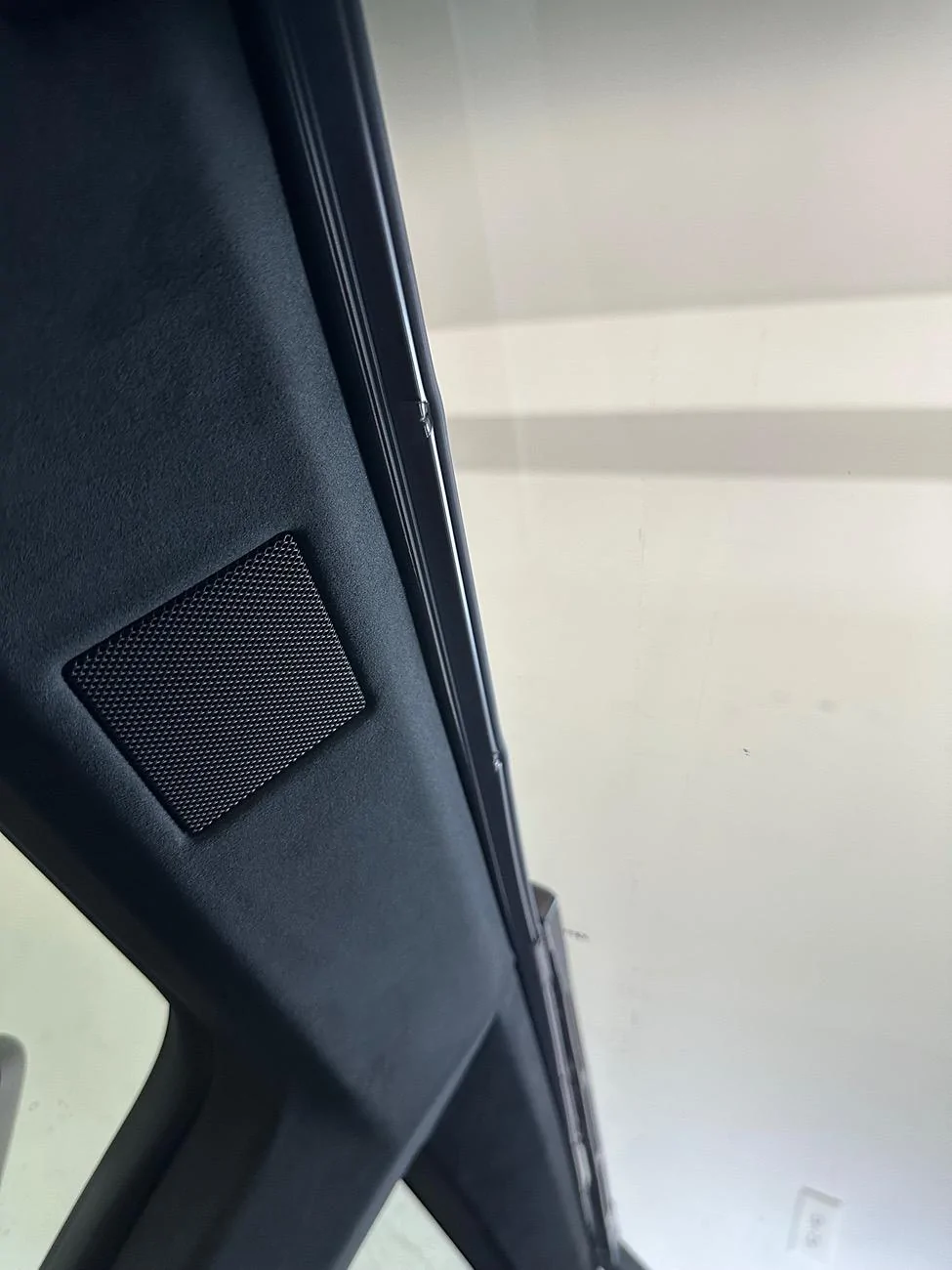 Tesla Cybertruck Post wiper motor recall -- wiper alignment : no longer moves to the far left side of the windshield location? IMG_9889