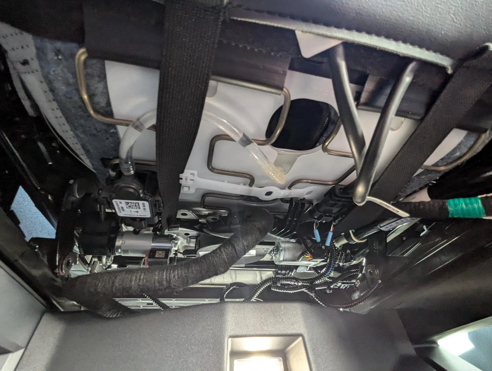 Tesla Cybertruck What are the fluid lines under the Cybertruck's seats? PXL_20240816_210100881
