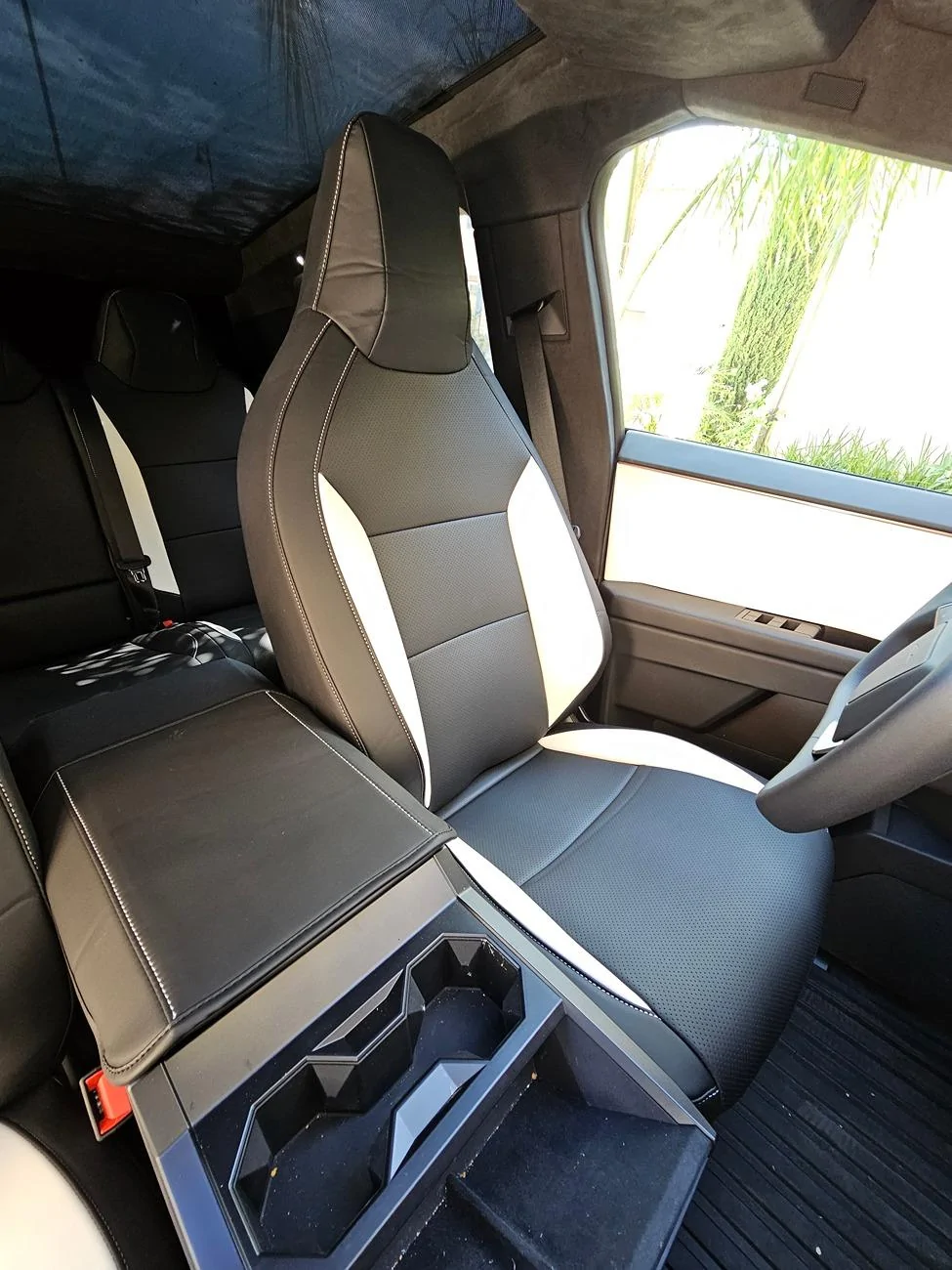Tesla Cybertruck ElecFresh Seat Cover Review and First Impressions 20240816_161238